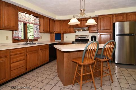 671 Chestnut Hill Rd, Glocester, RI 02814 photo 3