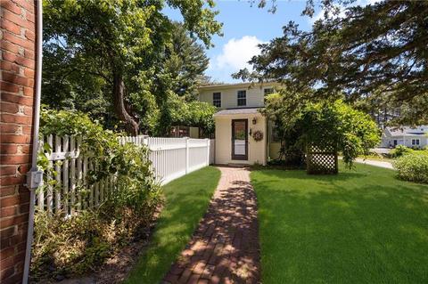 40 Cedar St, Walpole, MA 02081 photo 4