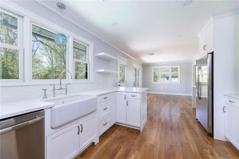 7 Valley Dr, Westerly, RI 02891 photo 5