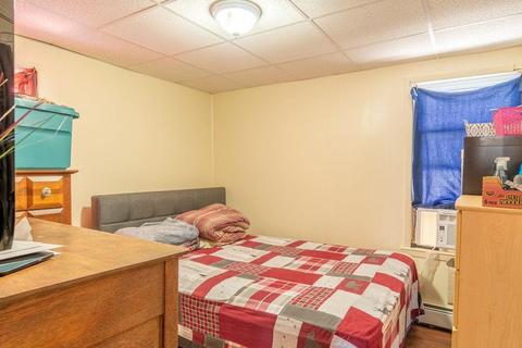 428 Elm St, Woonsocket, RI 02895 photo 15