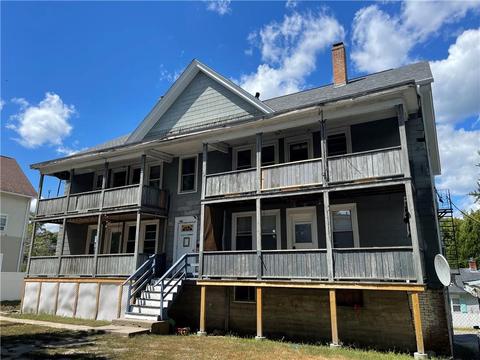 99 Oak St, Woonsocket, RI 02895 photo 3