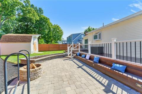 87 Brewster Dr, Warwick, RI 02889 photo 2