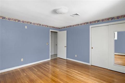 49 Ruth St, Woonsocket, RI 02895 photo 19
