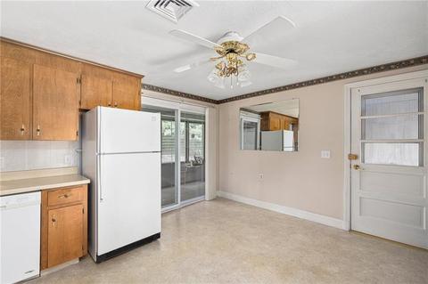 49 Ruth St, Woonsocket, RI 02895 photo 8