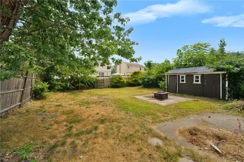 48 Beechcrest St, Warwick, RI 02888 photo 28