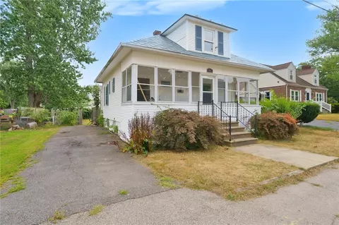 48 Beechcrest St, Warwick, RI 02888 photo 2