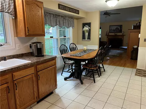 79 Kristen Ln, Burrillville, RI 02839 photo 7