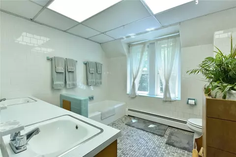 1046 Warwick Neck Ave, Warwick, RI 02889 photo 37