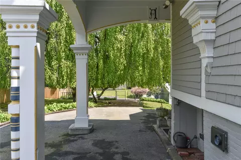 1046 Warwick Neck Ave, Warwick, RI 02889 photo 41