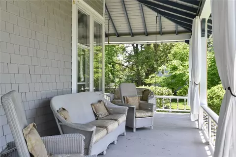 1046 Warwick Neck Ave, Warwick, RI 02889 photo 8