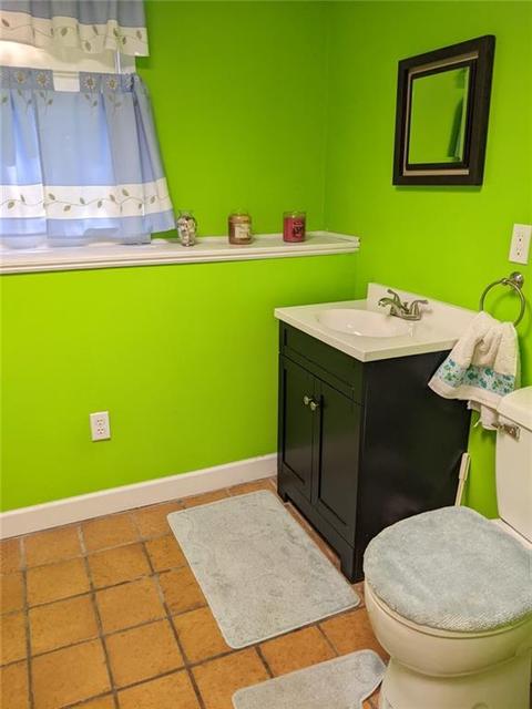 127 Monty Ave, Woonsocket, RI 02895 photo 21
