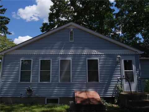 236 Gordon Ave, Warwick, RI 02889 photo 4