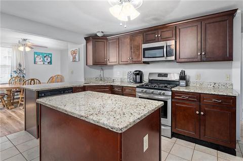51 Seventh Ave, Woonsocket, RI 02895 photo 3