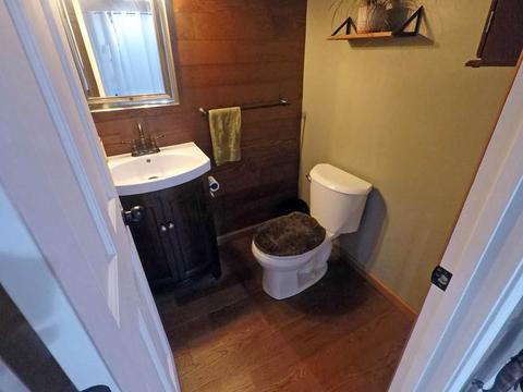 902 Brookhaven Ln, Woonsocket, RI 02895 photo 12