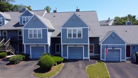 902 Brookhaven Ln, Woonsocket, RI 02895 photo 3