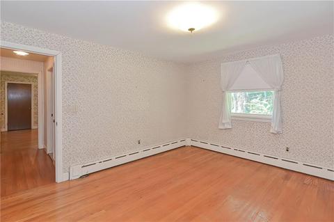 194 Schoolhouse Rd, Warren, RI 02885 photo 13