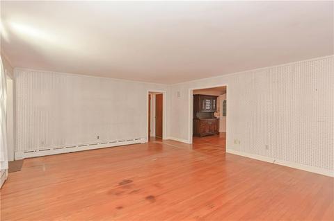 194 Schoolhouse Rd, Warren, RI 02885 photo 5