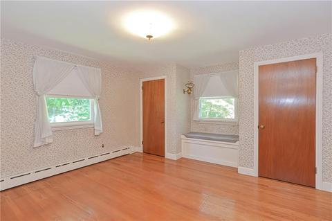 194 Schoolhouse Rd, Warren, RI 02885 photo 12