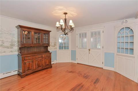 194 Schoolhouse Rd, Warren, RI 02885 photo 6