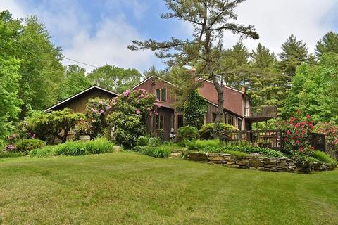 511 Chestnut Hill Rd, Glocester, RI 02814 photo 1