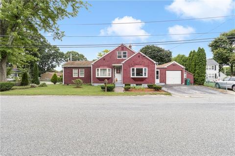 301 Talcott St, Woonsocket, RI 02895 photo 32