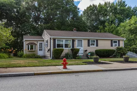 185 St Leon Ave, Woonsocket, RI 02895 photo 2