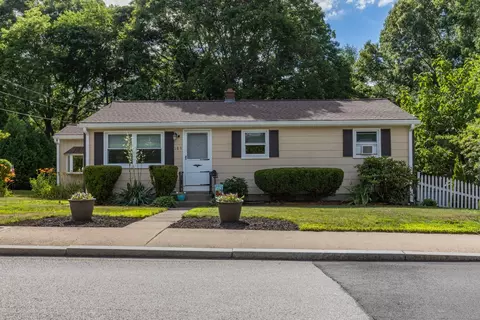 185 St Leon Ave, Woonsocket, RI 02895 photo 1