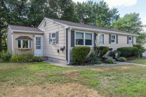 185 St Leon Ave, Woonsocket, RI 02895 photo 4