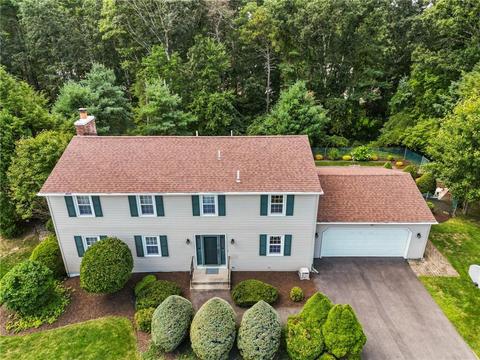 20 W View Dr, Coventry, RI 02816 photo 2