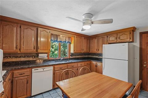 20 W View Dr, Coventry, RI 02816 photo 13