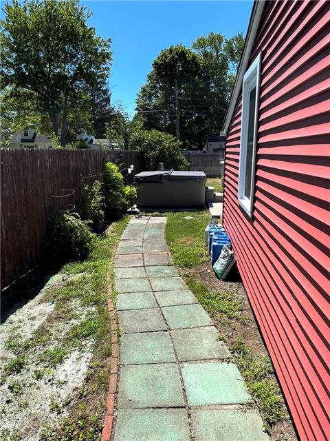 232 Long Meadow Ave, Warwick, RI 02889 photo 4
