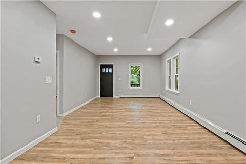 338 Mason St, Woonsocket, RI 02895 photo 13