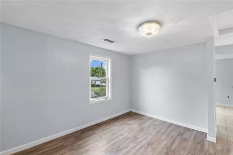 421 Elm St, Warwick, RI 02888 photo 17