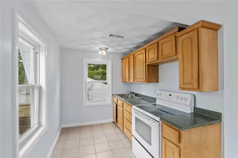 421 Elm St, Warwick, RI 02888 photo 21