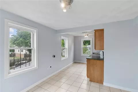 421 Elm St, Warwick, RI 02888 photo 20