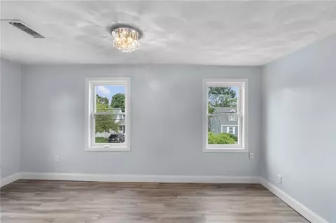421 Elm St, Warwick, RI 02888 photo 18