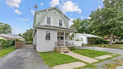 421 Elm St, Warwick, RI 02888 photo 1