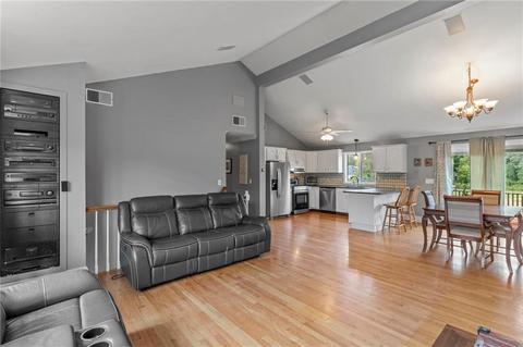 67 Serpentine Rd, Warren, RI 02885 photo 9