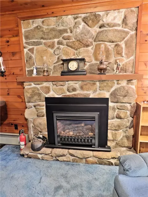 22 Hamlet St, Burrillville, RI 02859 photo 13
