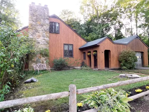 22 Hamlet St, Burrillville, RI 02859 photo 1