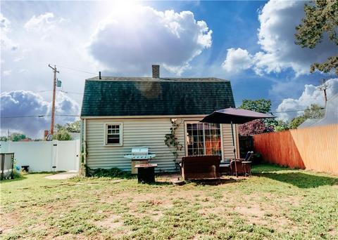 391 Chapmans Ave, Warwick, RI 02886 photo 2