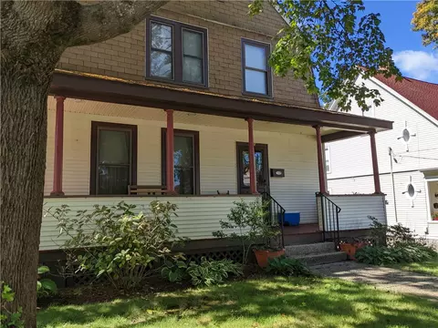 110 Highland St, Woonsocket, RI 02895 photo 2