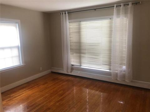 71 Napoleon St, Woonsocket, RI 02895 photo 14