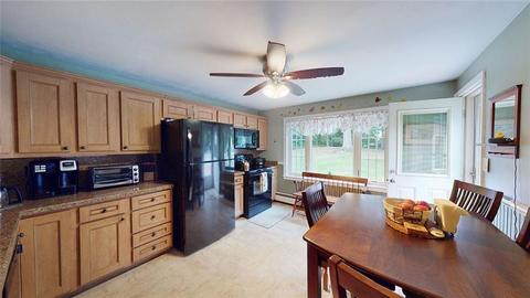72 Grange Ave, Woonsocket, RI 02895 photo 6