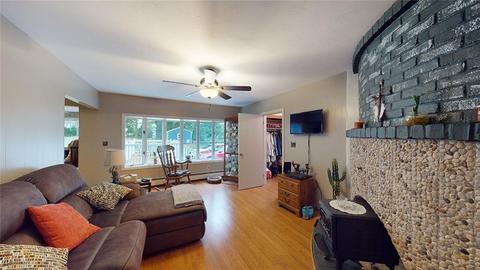 72 Grange Ave, Woonsocket, RI 02895 photo 13