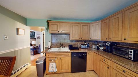 72 Grange Ave, Woonsocket, RI 02895 photo 4