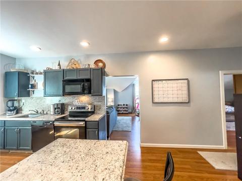 250 Cottage St, Woonsocket, RI 02895 photo 4