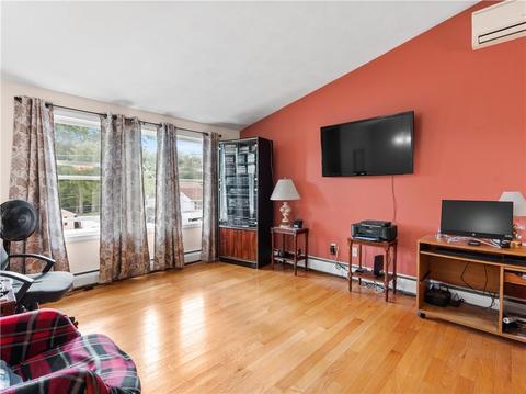 132 Winifred Ave, Warwick, RI 02889 photo 7