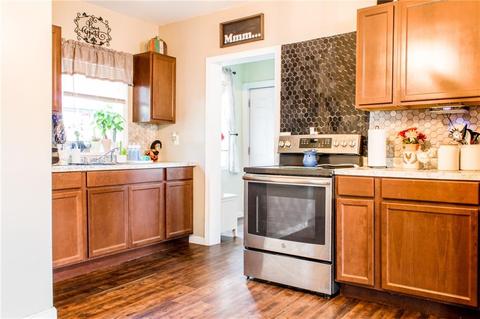 39 Temple Ave, Warwick, RI 02888 photo 3