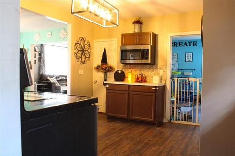 39 Temple Ave, Warwick, RI 02888 photo 5